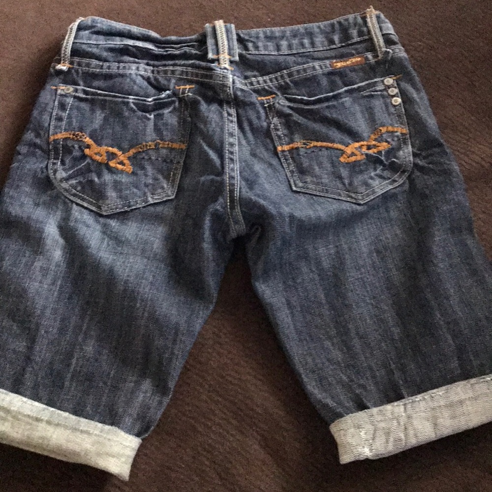 Shorts - Picture 4 of 4